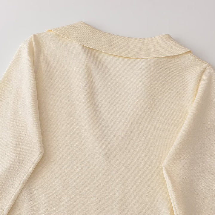 Ladies fine knit long sleeve with deep V-neck and shirt collar Amarae