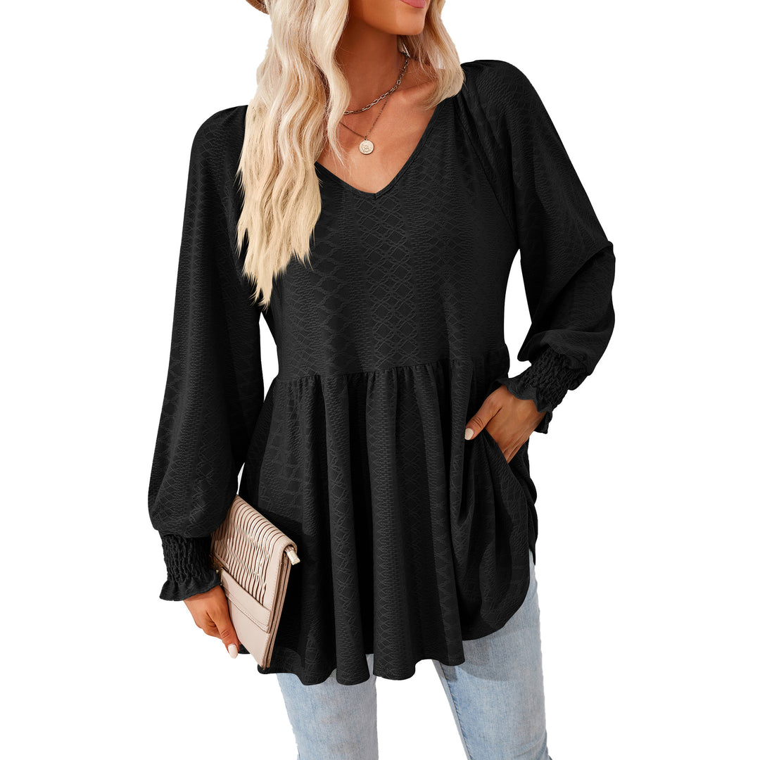 Casual V-neck shirt for women with ruffles and pockets Lune London