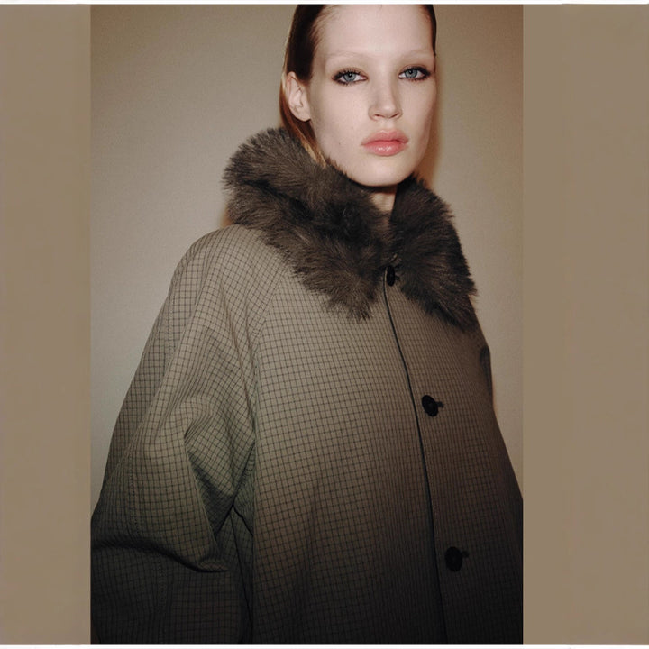 Fashion jacket for women with elegant collar and button closure Lune London