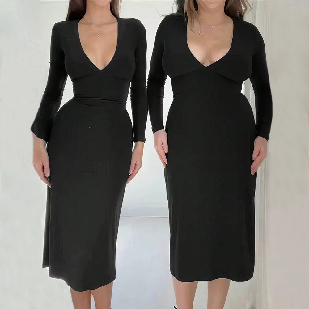 Robe midi élégante pour femmes avec décolleté en V profond et manches longues Chic & Stil