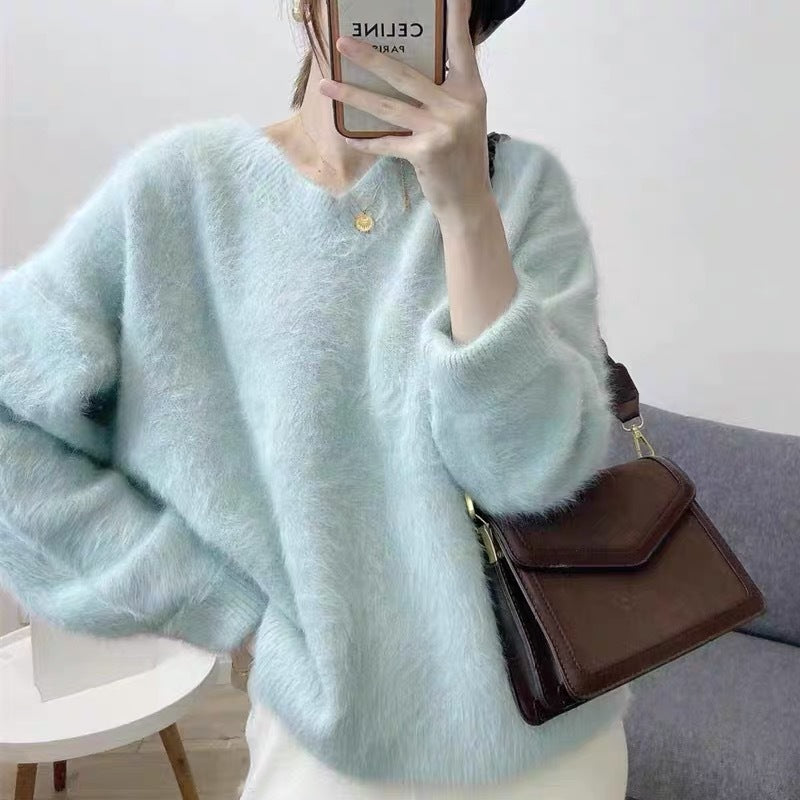 Pull féminin en mohair Chic & Stil à col en V pelucheux