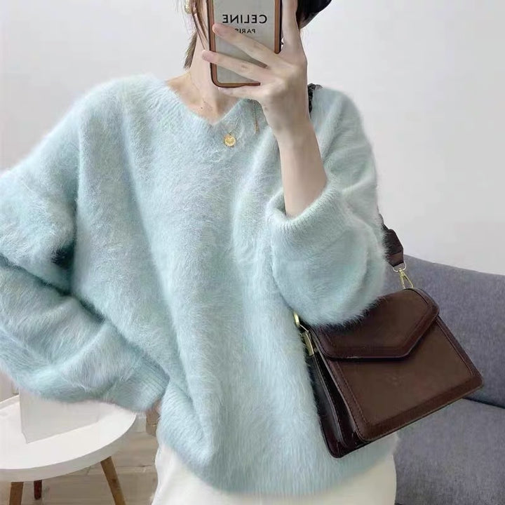 Pull féminin en mohair Chic & Stil à col en V pelucheux