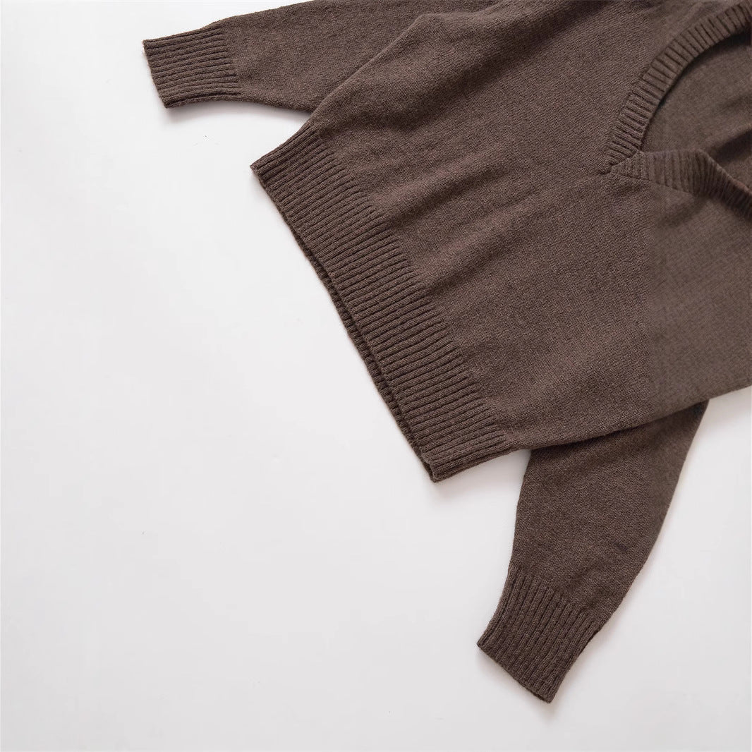Comfortable knitted sweater for women with V-neck and generous fit Lune London