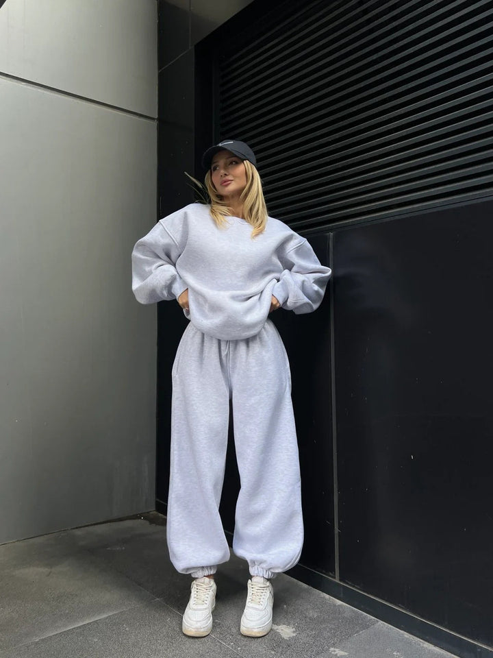 Lune London Women's Casual Hoodie and Jogging Pants Set