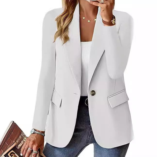 Women's Elegant Casual Blazer with Modern Pockets and Discreet Button Lune London