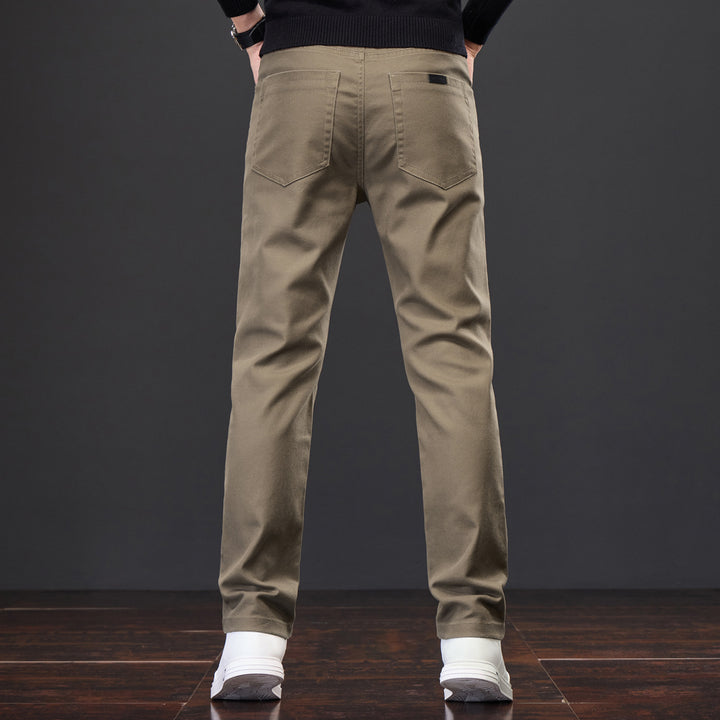 Men's chino pants with a modern fit and practical pockets Lune London