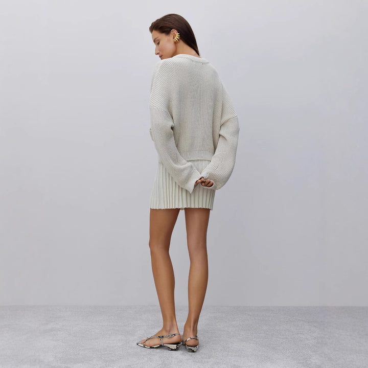 Women's plush sweater with decorative rose appliqués Lune London