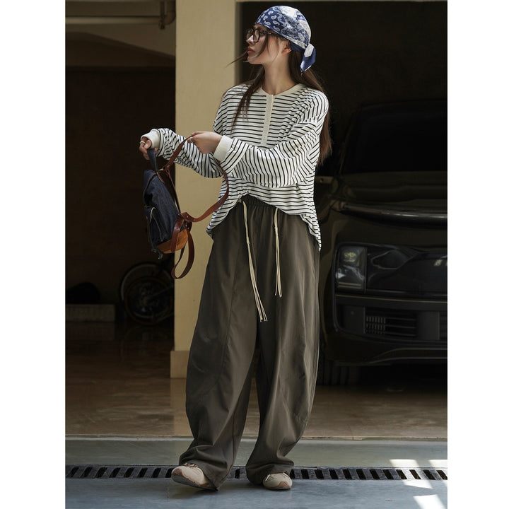 Women High-waisted wide culotte pants with elastic waistband and long contrast cords Amarae