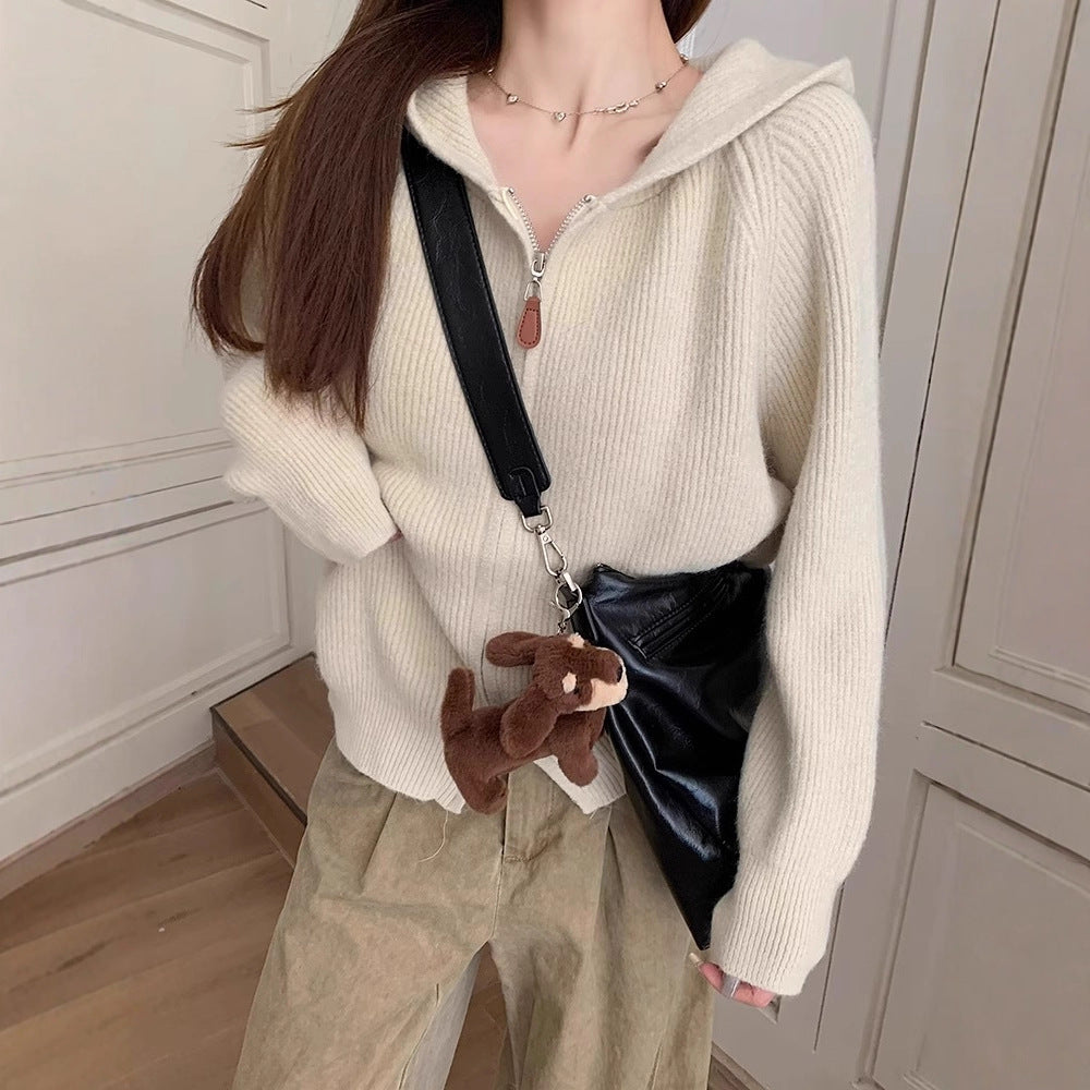 Ladies trendy hoodie with zipper and textured design Lune London