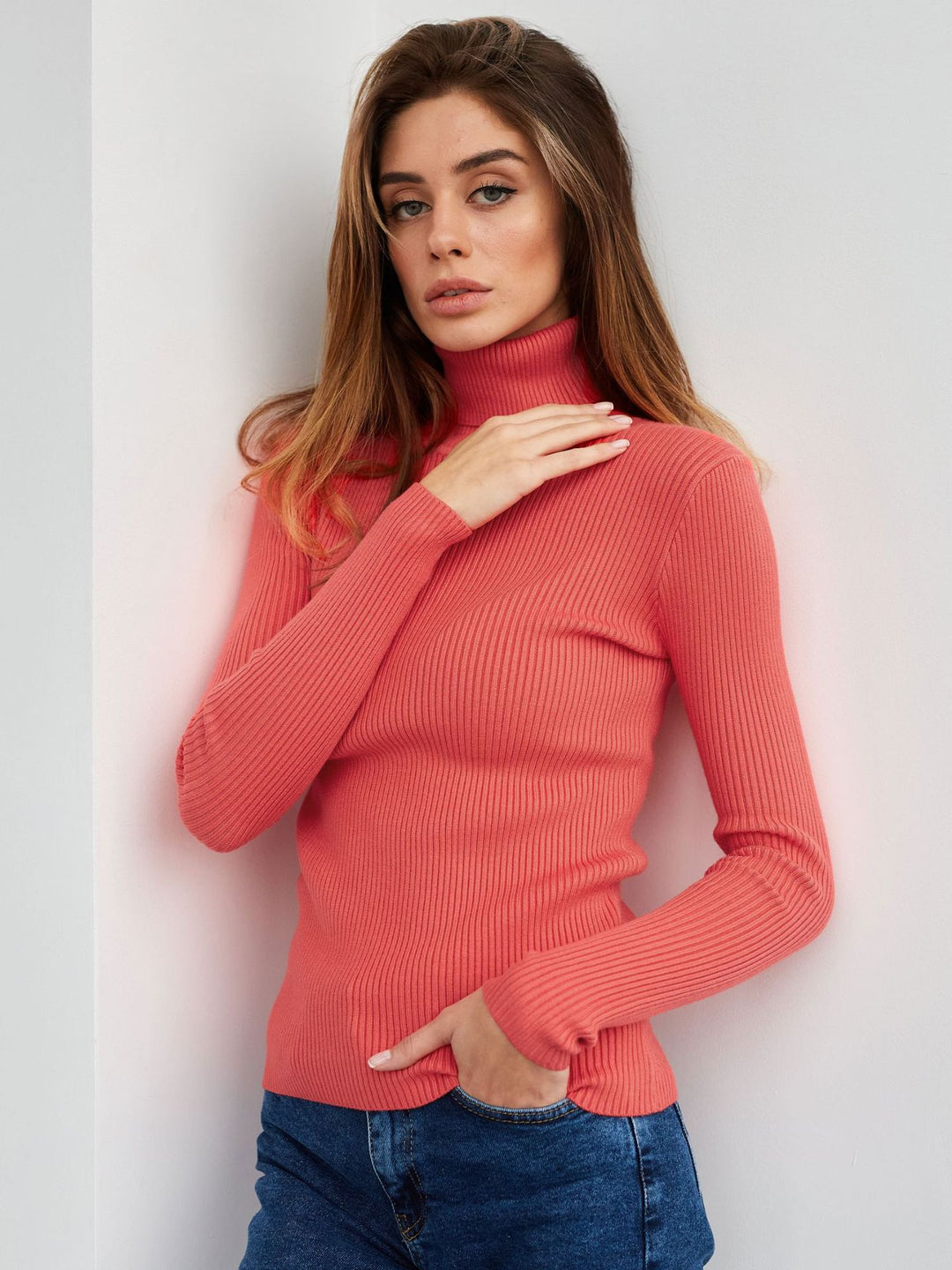 Turtleneck pullover for ladies with a ribbed design and a relaxed fit Lune London