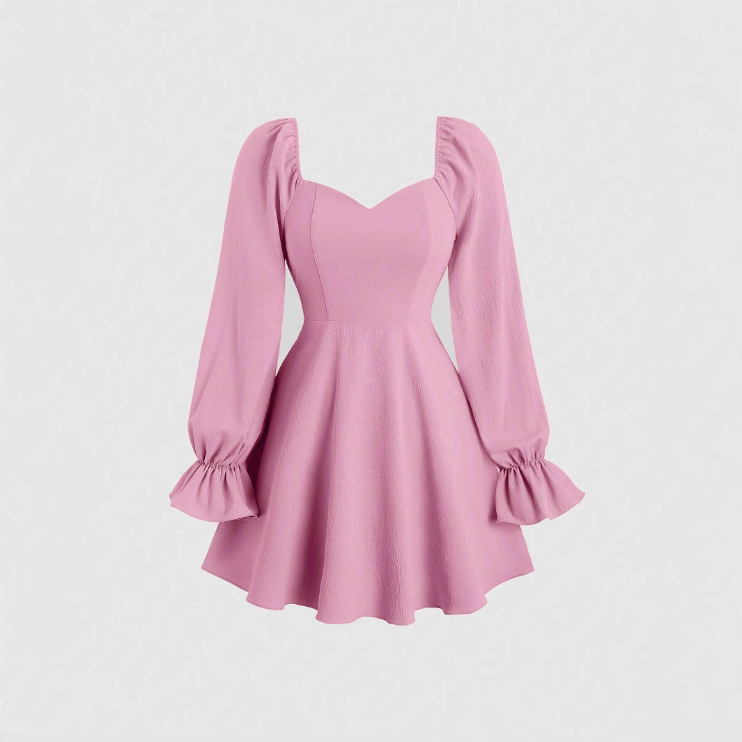 Robe mini femme avec manches bouffantes et décolleté en cœur chic Chic & Stil