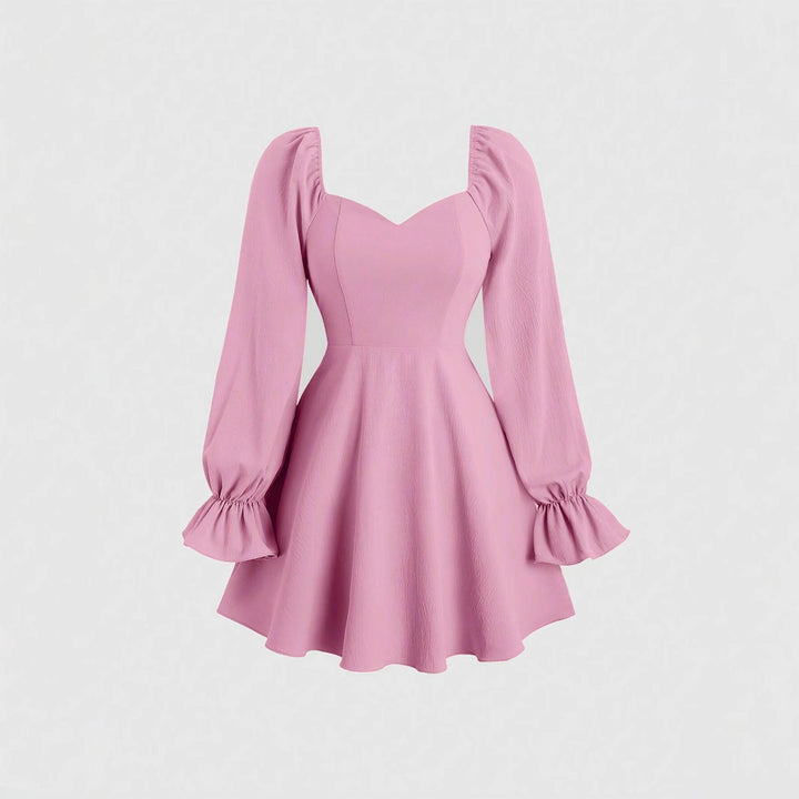 Robe mini femme avec manches bouffantes et décolleté en cœur chic Chic & Stil