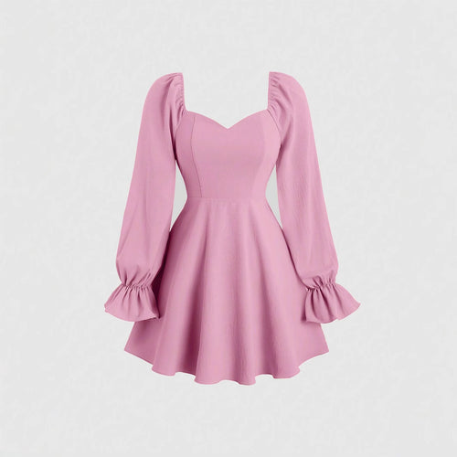 Robe mini femme avec manches bouffantes et décolleté en cœur chic Chic & Stil
