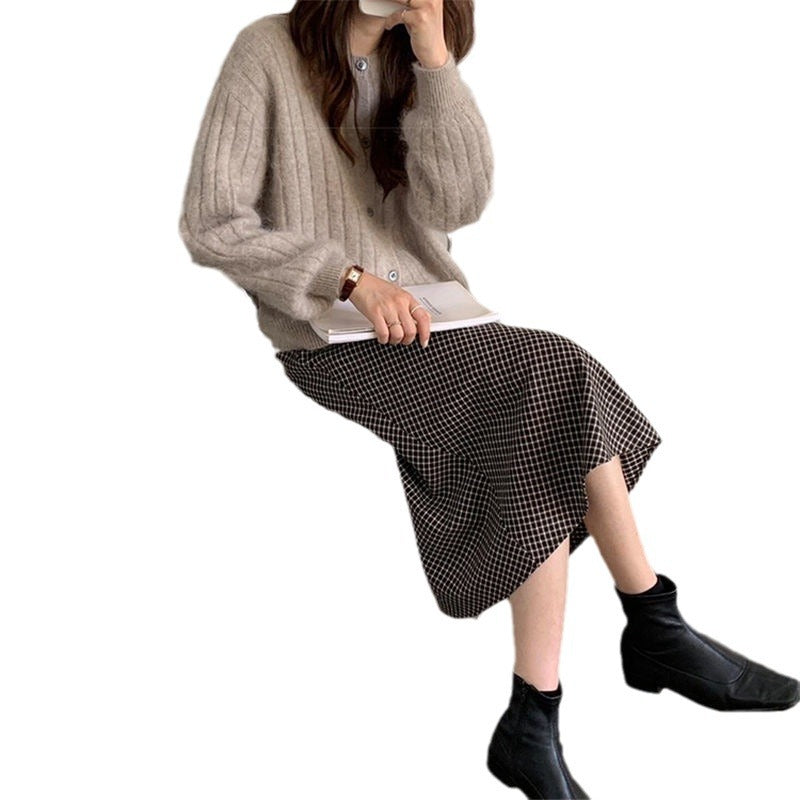 Gilet en maille fine pour femmes avec des détails de bouton élégants et un matériau doux Chic & Stil