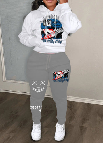 Women's casual chic sports outfit
