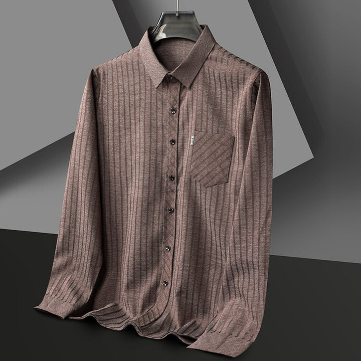 Elegant slim-fit long-sleeve shirt for men with structured design Lune London