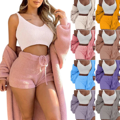Women cozy lounge set with crop top and shorts Amarae