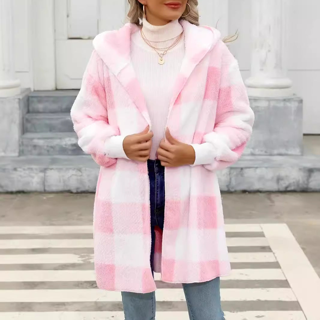 Ladies Cozy Wool Blazer with Plaid Pattern Lune London