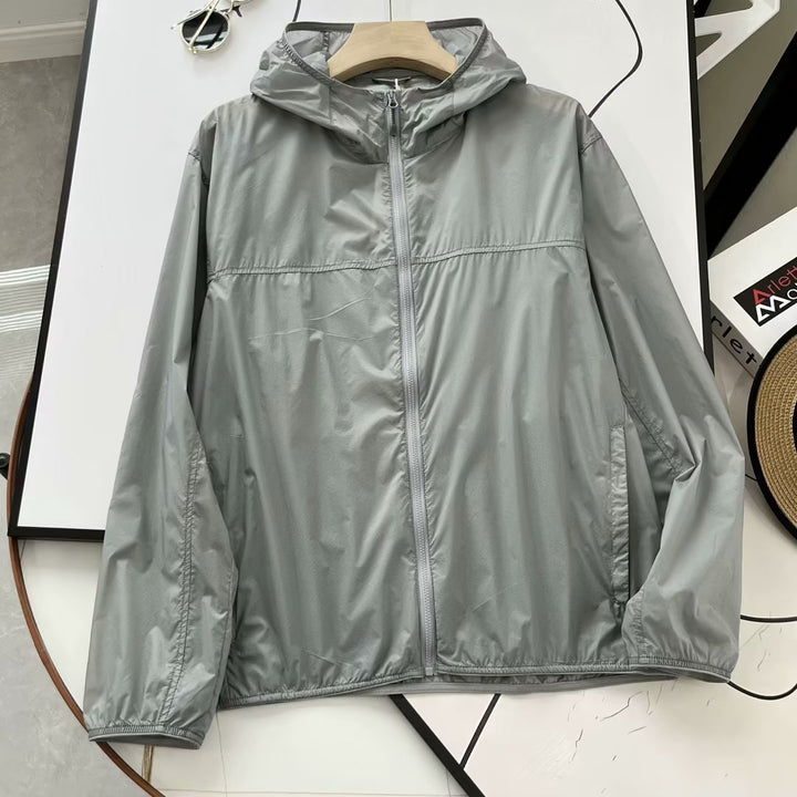 Veste de sport légère pour femmes avec capuche Chic & Stil