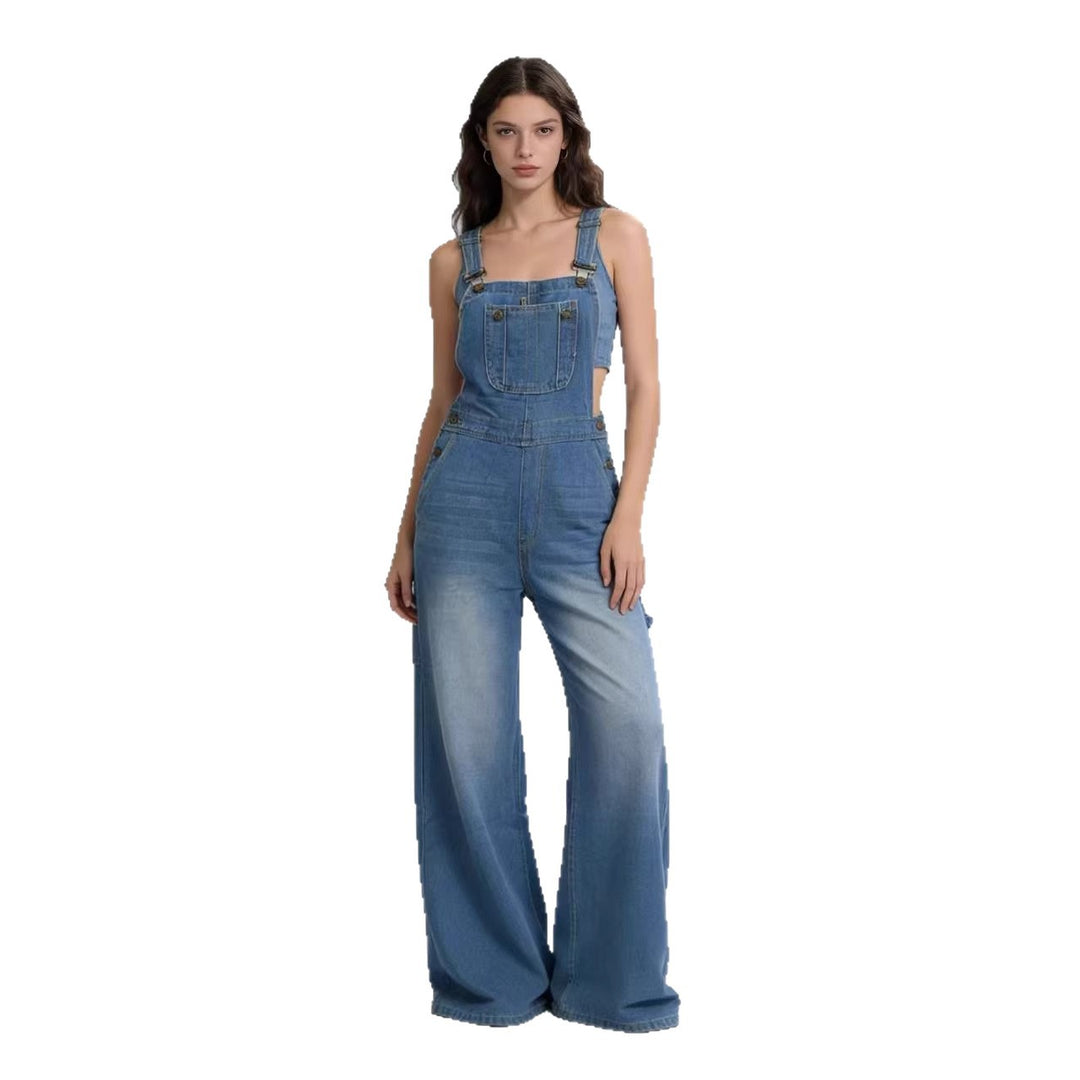 Women's overalls in a casual oversized cut with functional side pockets Lune London