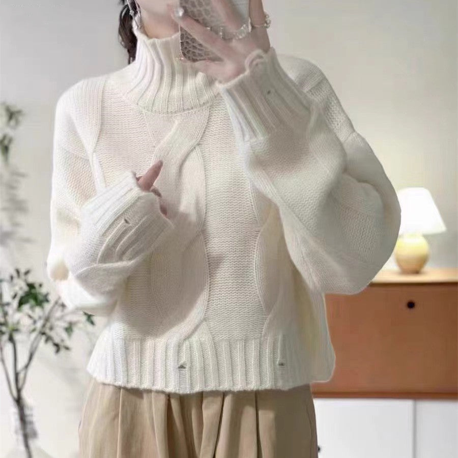 Pull en maille pour femmes avec col montant et motif en cable Chic & Stil