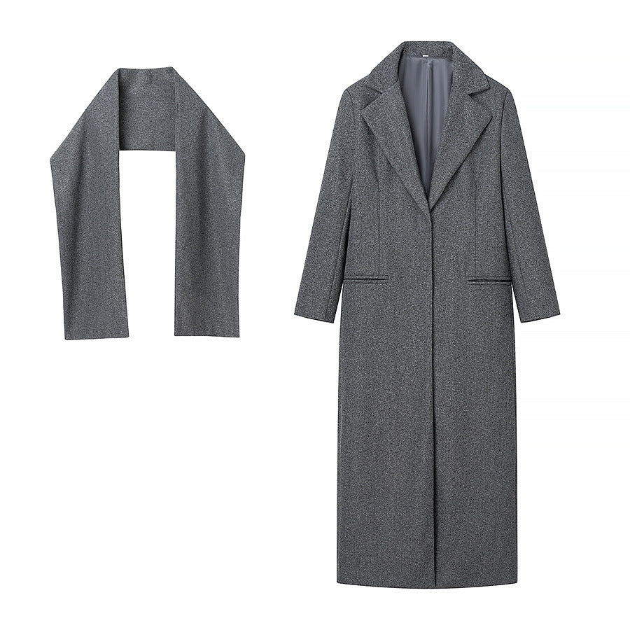 Elegant winter coat for women with high collar and practical pockets Amarae