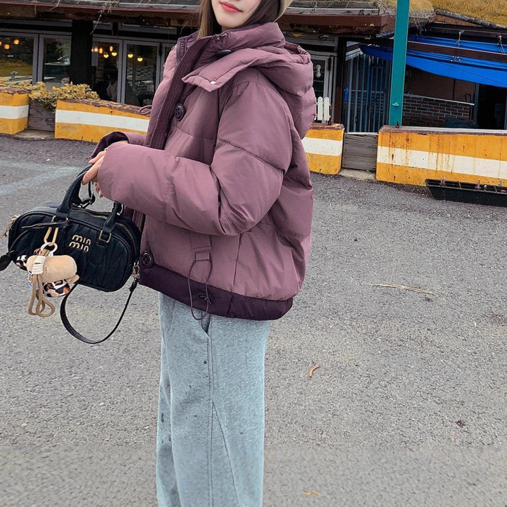 Veste de transition tendance pour femmes avec col montant moderne et poches pratiques Chic & Stil