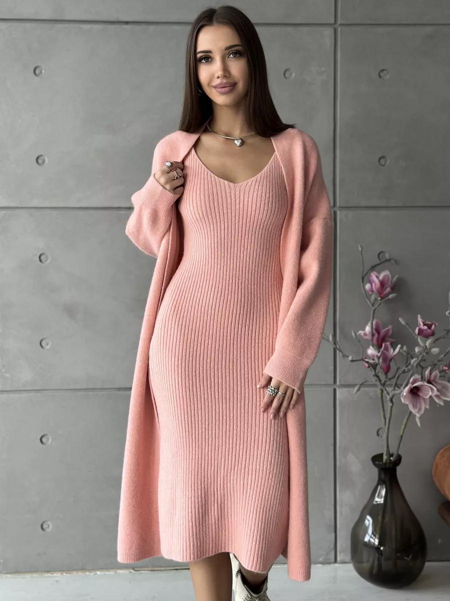 Robe tricotée pour femmes avec décolleté en V et coupe longue décontractée Chic & Stil