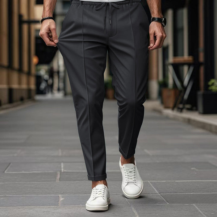 Lune London Elegant leisure pants for men with practical pockets and elastic waistband