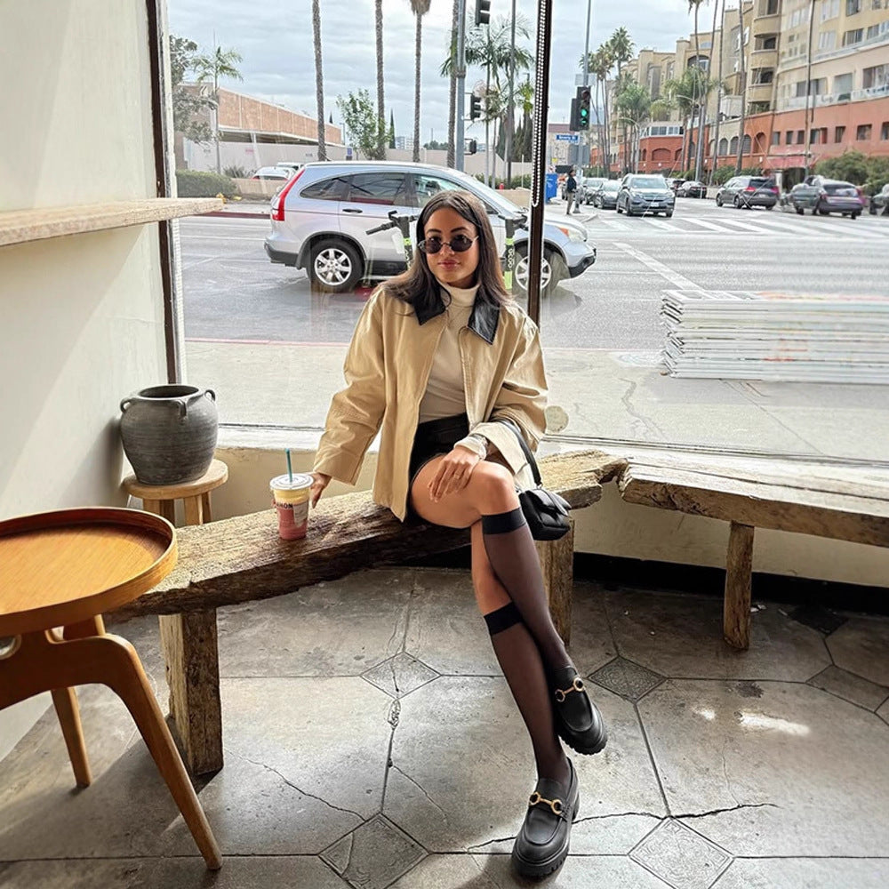 Women's Boxy Transitional Jacket with Contrasting Collar and Concealed Zipper Amarae