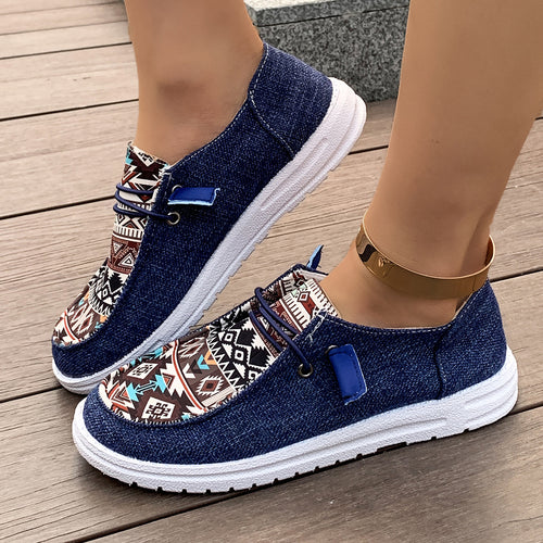 Casual slip-on sneakers for women with a trendy ethnic pattern Amarae