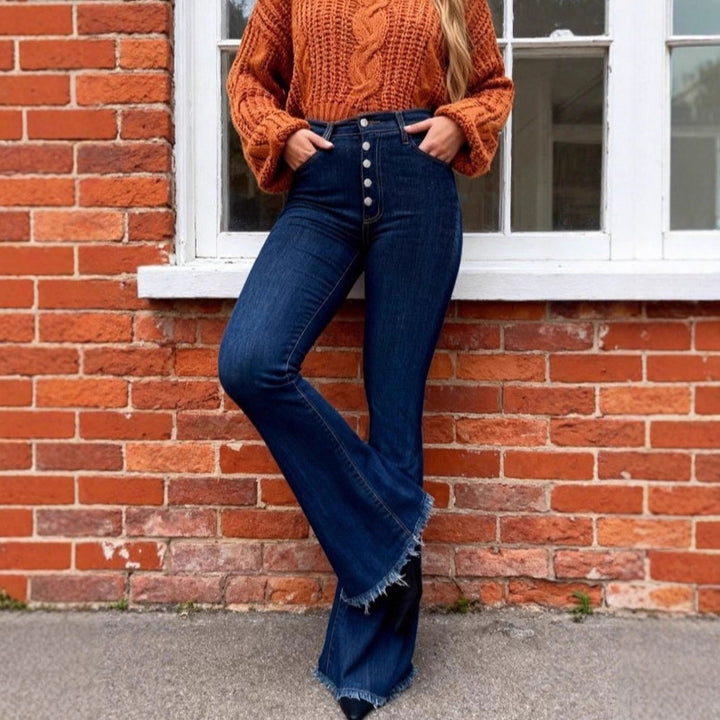 Ladies high-waisted retro flared jeans with visible button placket and flared leg Amarae