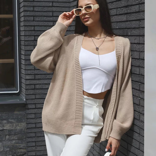Cardigan décontracté pour femmes avec une coupe ample et des manches profondes Chic & Stil
