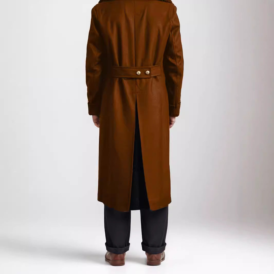 Elegant long coat for men with double-breasted closure and large lapels Lune London