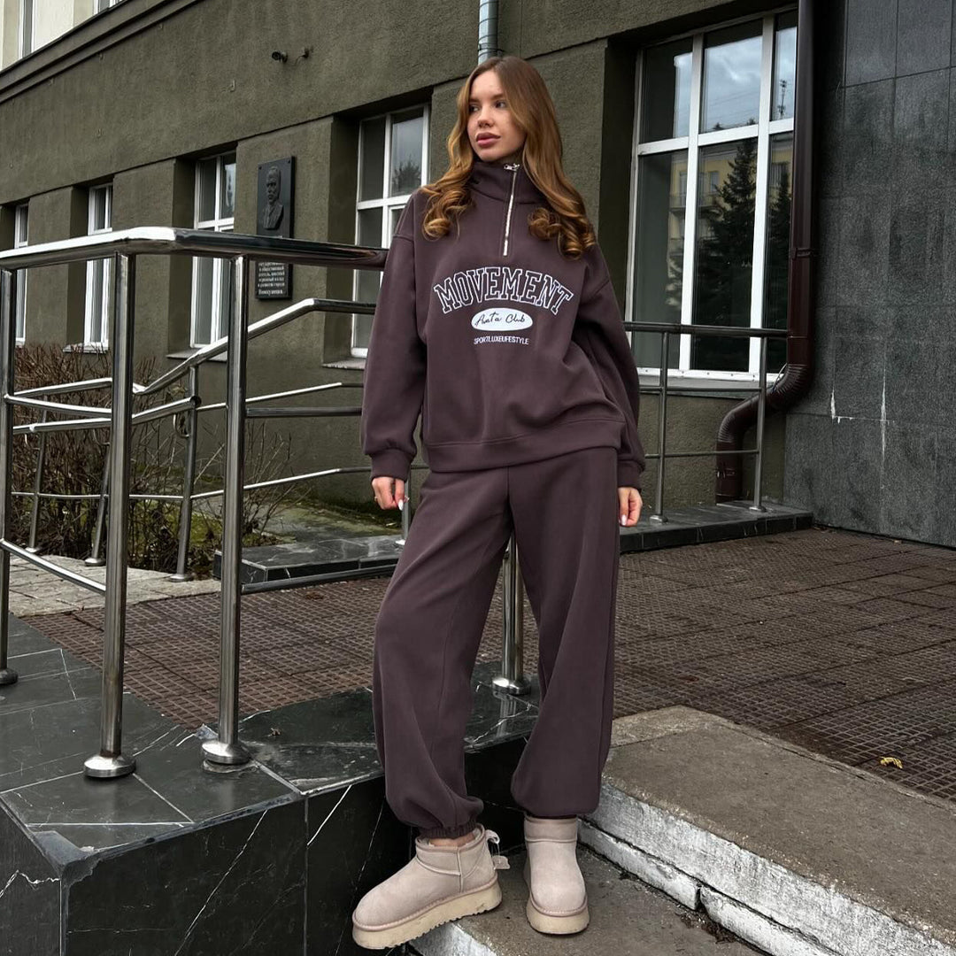 Sport leisure set for women with high collar zipper and relaxed fit Lune London