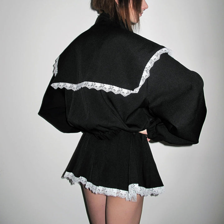 Oversized women's jacket with decorative lace collar and tie belt Lune London