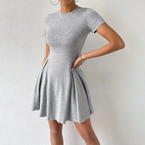 Robe d'été décontractée pour femmes avec col rond et jupe évasée Chic & Stil