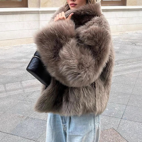 Ladies Short Faux Fur Coat with Large Collar Amarae