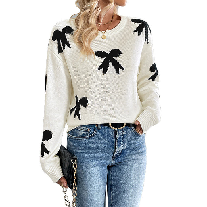 Ladies Soft Sweater with a Playful Bow Pattern Lune London