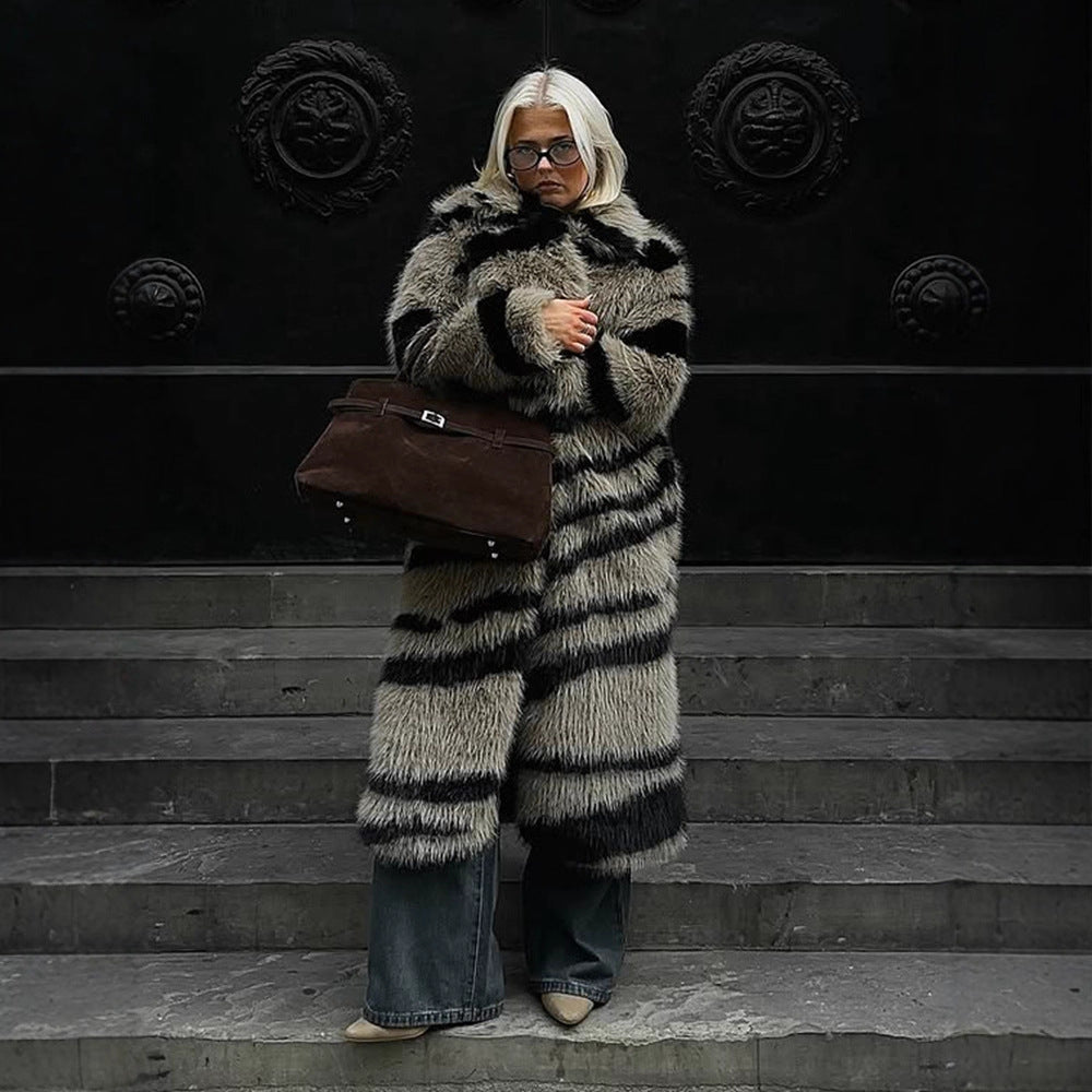 Women Oversize Faux Fur Coat with Striped Maxi Cut Amarae