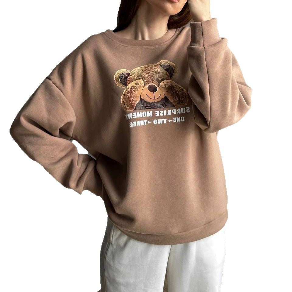 Casual sweatshirt for women with creative bear pattern Lune London