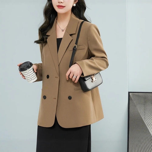 Blazer oversized élégant pour femmes avec patte de boutonnage double et détails élégants Chic & Stil