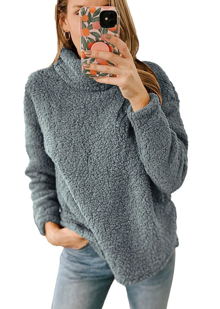 Comfortable sweatshirt pullover for women with high collar and textured fleece Lune London