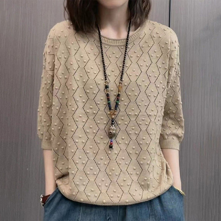 Fine knit sweater for women with a decorative structure design and a casual fit Lune London