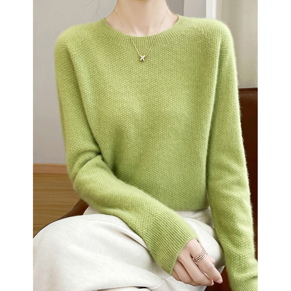 Pull-over fin en maille pour femmes avec une coupe décontractée et un col rond élégant Chic & Stil