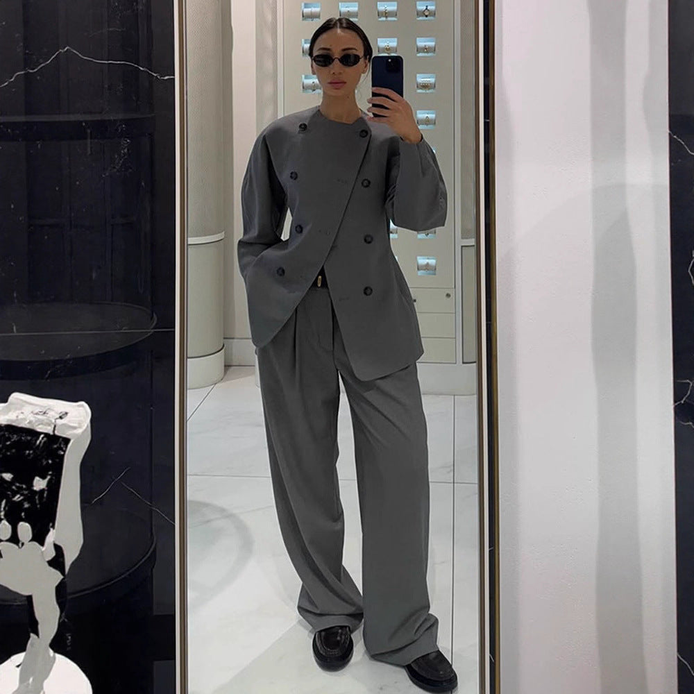 Women's Tailored Double-Breasted Blazer with Asymmetric Closure and Pleated Pants Amarae