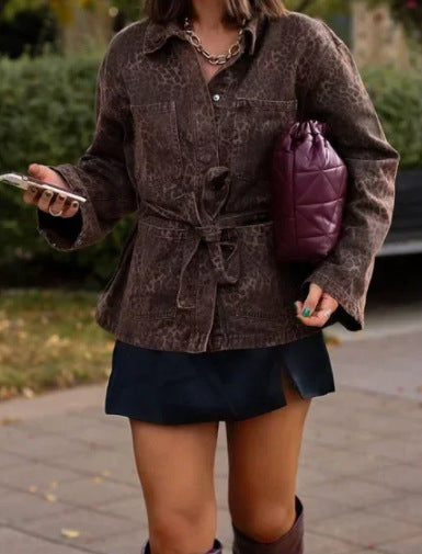 Linen blazer for women with a fitted cut and a belt Lune London