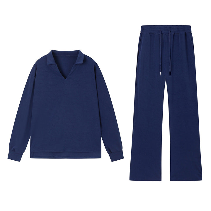 Cozy lounge set for women with V-neck Lune London