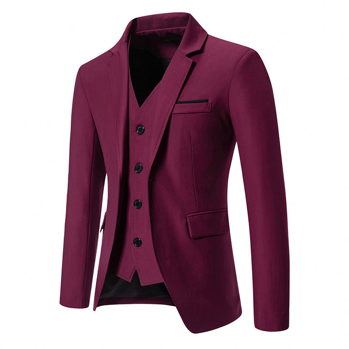 Elegant men's suit with blazer, vest, and pants Lune London
