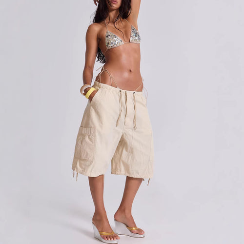 Women's casual short cargo shorts with adjustable waistband and practical pockets Amarae